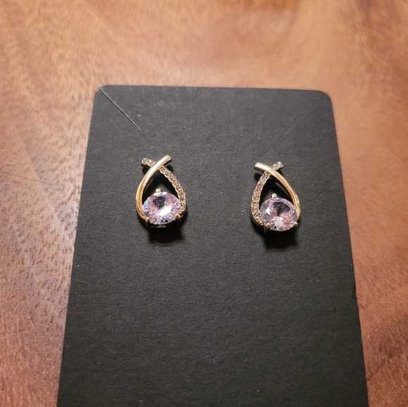 Set of gold color stainless steel Korean style earrings w/ large cubic zirconia - Picture 6 of 7